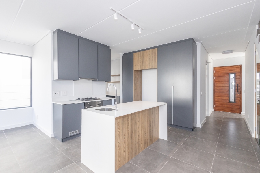 To Let 3 Bedroom Property for Rent in Le Coste Estate Western Cape